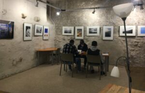 Espace de travail partagé : salle pour examen du code de la route