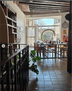 Nouveau concept à Blois : le bar à céramique par Candy Pastre, à l'Hôte Bureau
